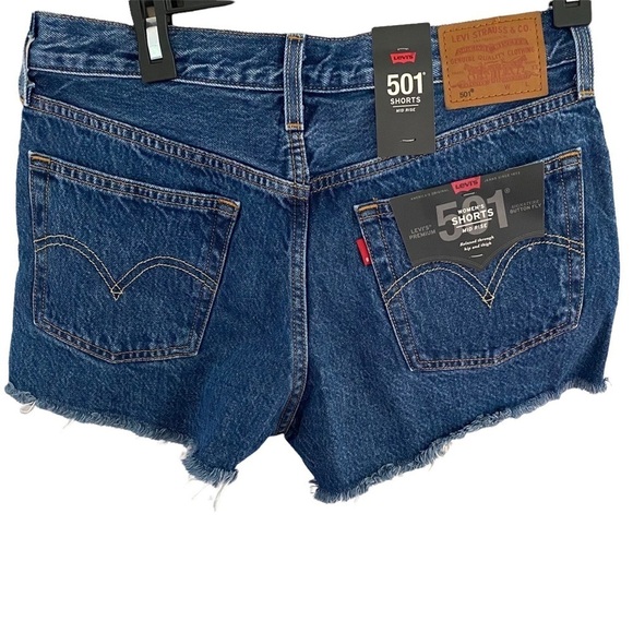 Levi’s 501 Raw Hem Denim Shorts - Picture 3 of 6